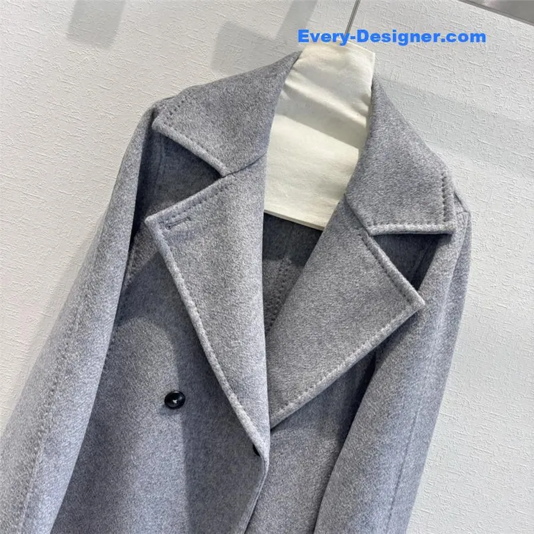 Hermès cashmere coat with large lapels